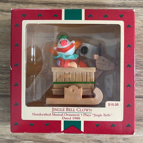 Vintage Hallmark JINGLE BELL Creepy CLOWN Gag Gift Musical Christmas Ornament - Picture 1 of 10